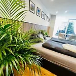Daire See-apartment Aura Am Fusse Der Gerlitzen Alpe Und Ufer Des Ossiacher Sees - Mit Privatem Seezugang & Hallenbad