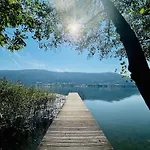 See-apartment Aura Am Fusse Der Gerlitzen Alpe Und Ufer Des Ossiacher Sees - Mit Privatem Seezugang & Hallenbad アパート