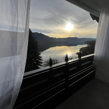 See-apartment Aura Am Fusse Der Gerlitzen Alpe Und Ufer Des Ossiacher Sees - Mit Privatem Seezugang & Hallenbad *
