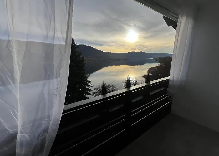 See-apartment Aura Am Fusse Der Gerlitzen Alpe Und Ufer Des Ossiacher Sees - Mit Privatem Seezugang & Hallenbad *